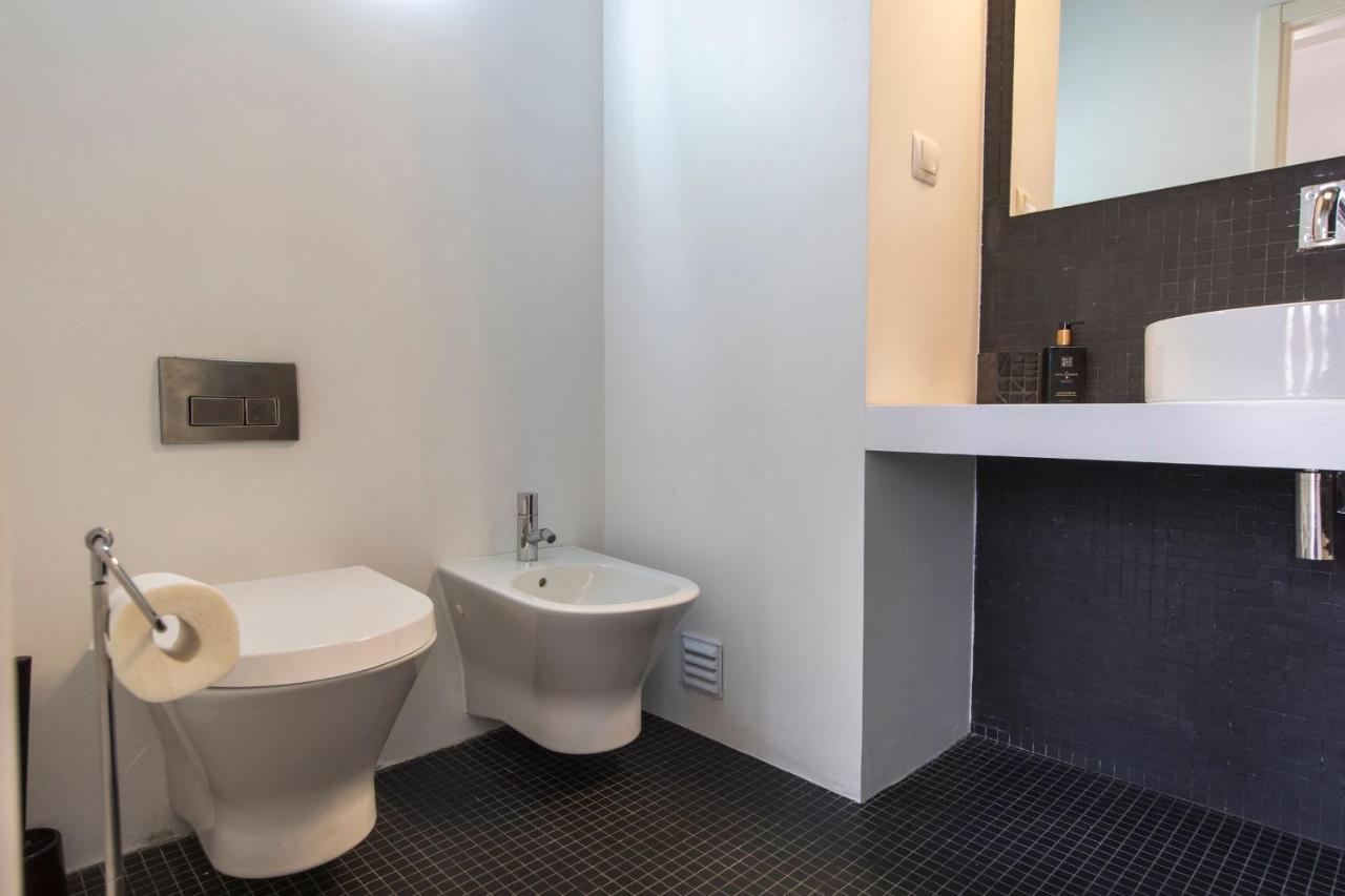 Bairro Alto Stunning Flat With Balcony By Lovelystay Lisboa Ngoại thất bức ảnh