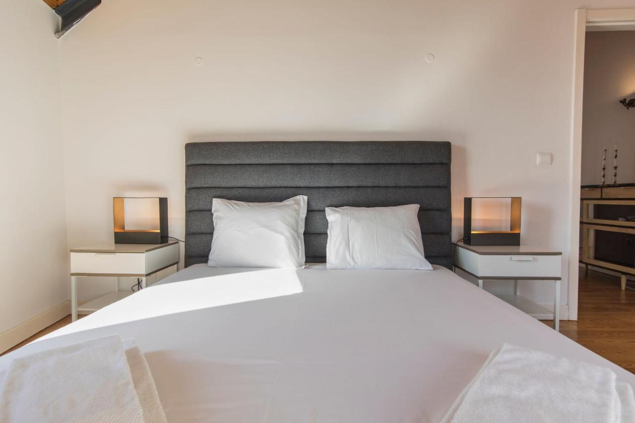 Bairro Alto Stunning Flat With Balcony By Lovelystay Lisboa Ngoại thất bức ảnh