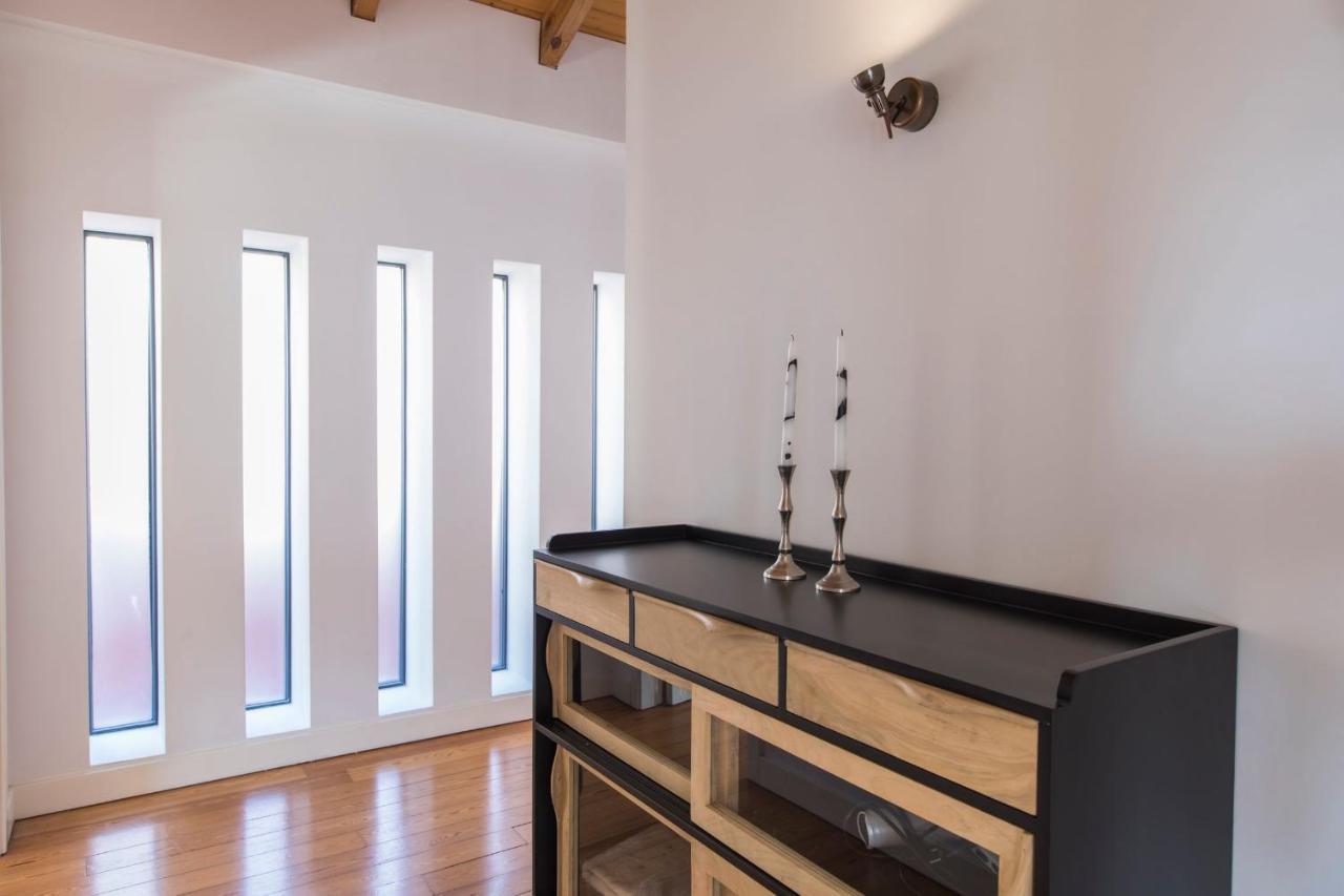 Bairro Alto Stunning Flat With Balcony By Lovelystay Lisboa Ngoại thất bức ảnh