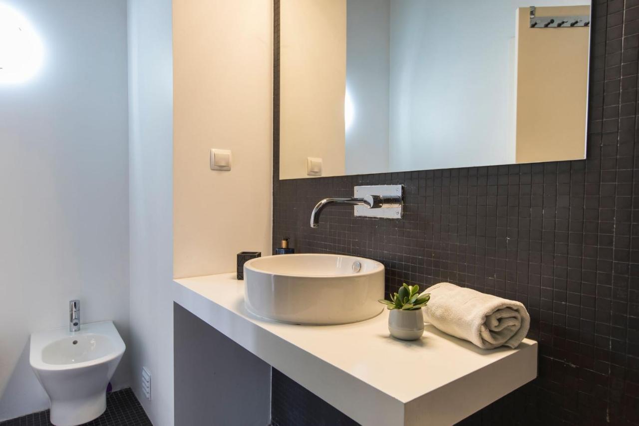 Bairro Alto Stunning Flat With Balcony By Lovelystay Lisboa Ngoại thất bức ảnh