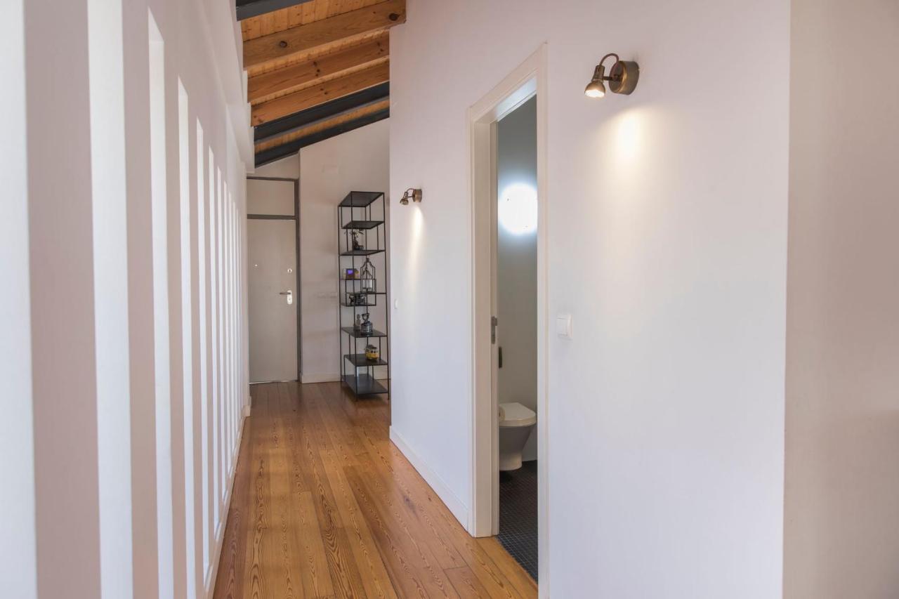 Bairro Alto Stunning Flat With Balcony By Lovelystay Lisboa Ngoại thất bức ảnh