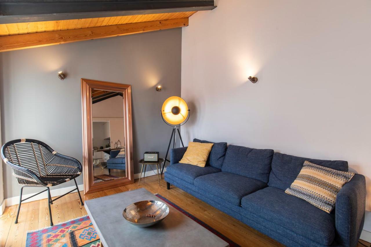 Bairro Alto Stunning Flat With Balcony By Lovelystay Lisboa Ngoại thất bức ảnh