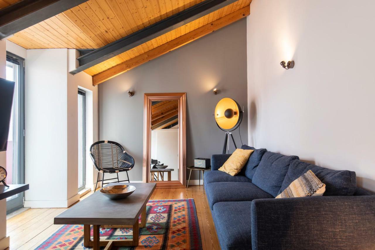 Bairro Alto Stunning Flat With Balcony By Lovelystay Lisboa Ngoại thất bức ảnh
