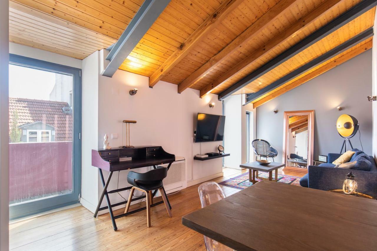 Bairro Alto Stunning Flat With Balcony By Lovelystay Lisboa Ngoại thất bức ảnh